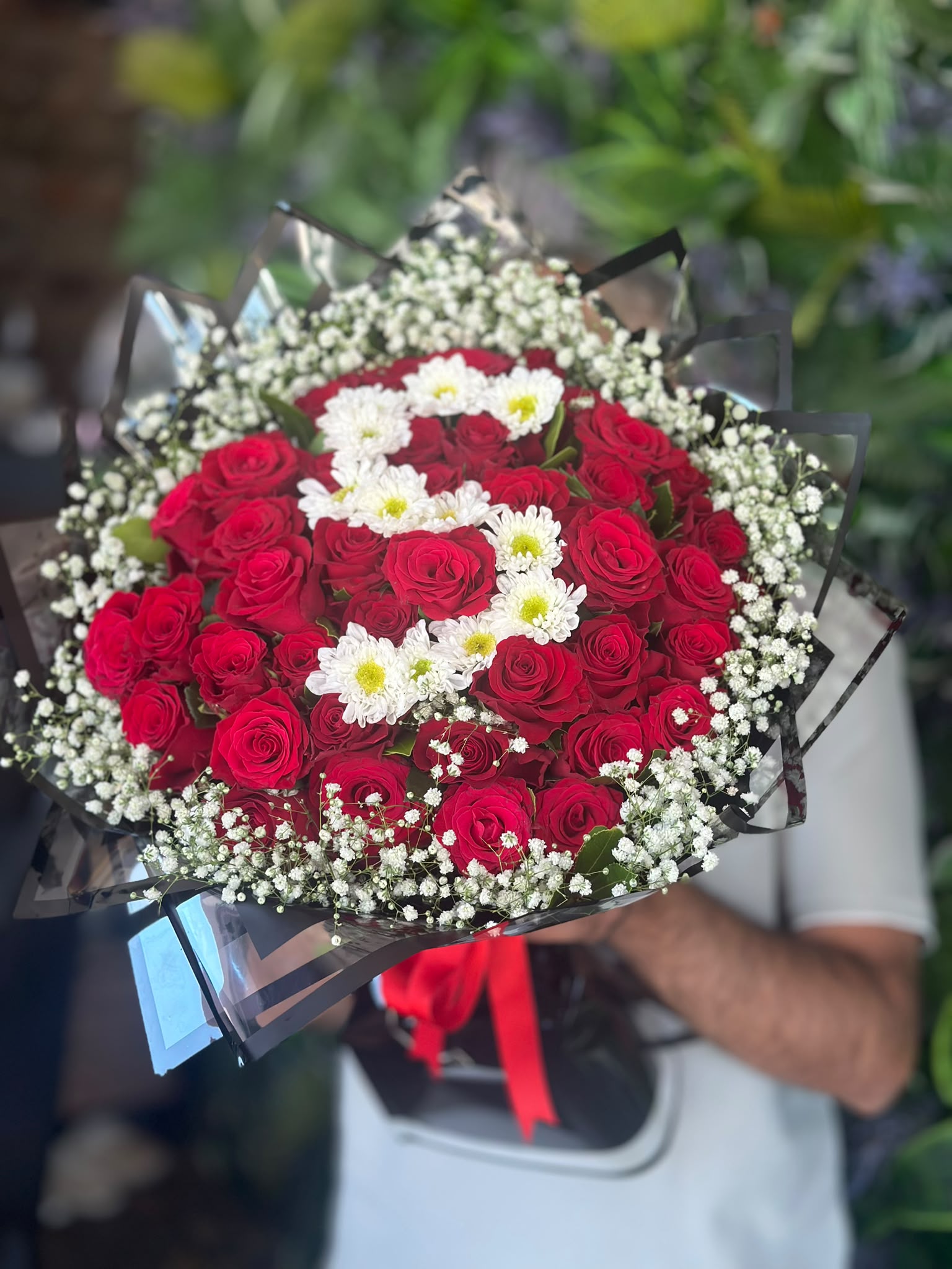 Karşıyaka çiçekçi harf gül buketi